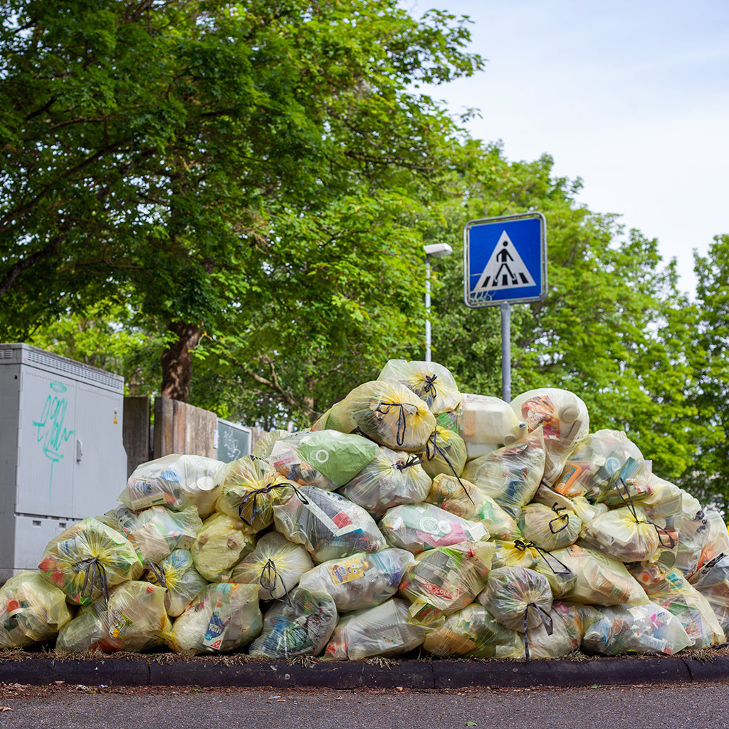 Coronavirus Prompts Restaurants To Use Disposable Packaging, Plastic Waste Surges